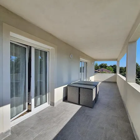 Oliviaaxelle Apartment Venzolasca